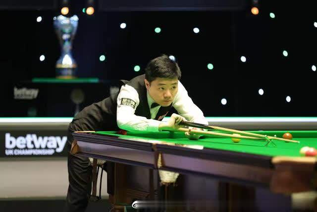 的竞争激烈 的竞争激烈