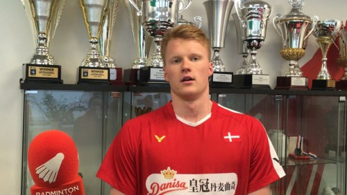 用自己的汗 用自己的汗